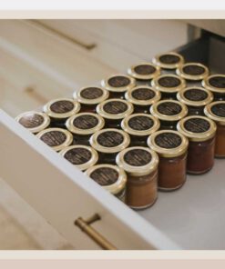 צנצנות תבלינים מזכוכית